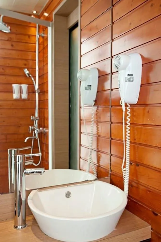 *** Hotel Bluejay Residences Hong Kong China