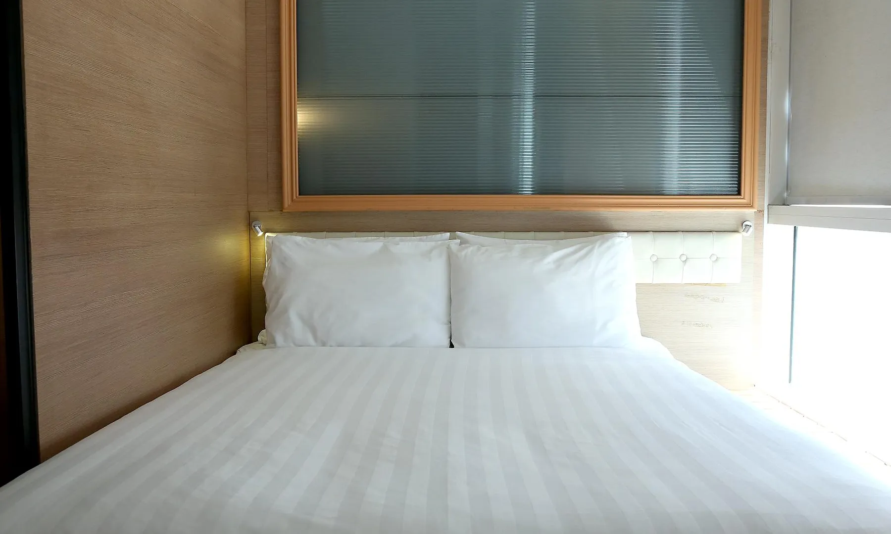 Bluejay Residences Hong Kong Hotel